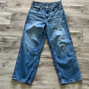 American Eagle Outfitters Curvy High Rise Baggy Straight